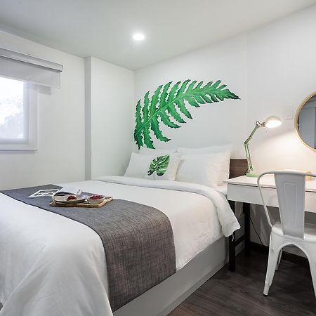 La Regatta Boutique Residences Хошимин Екстериор снимка