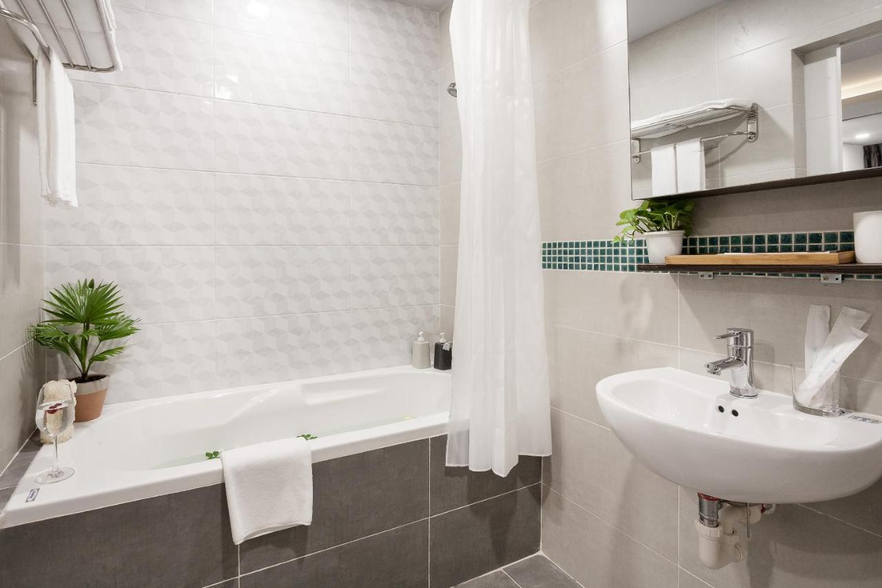 La Regatta Boutique Residences Хошимин Екстериор снимка