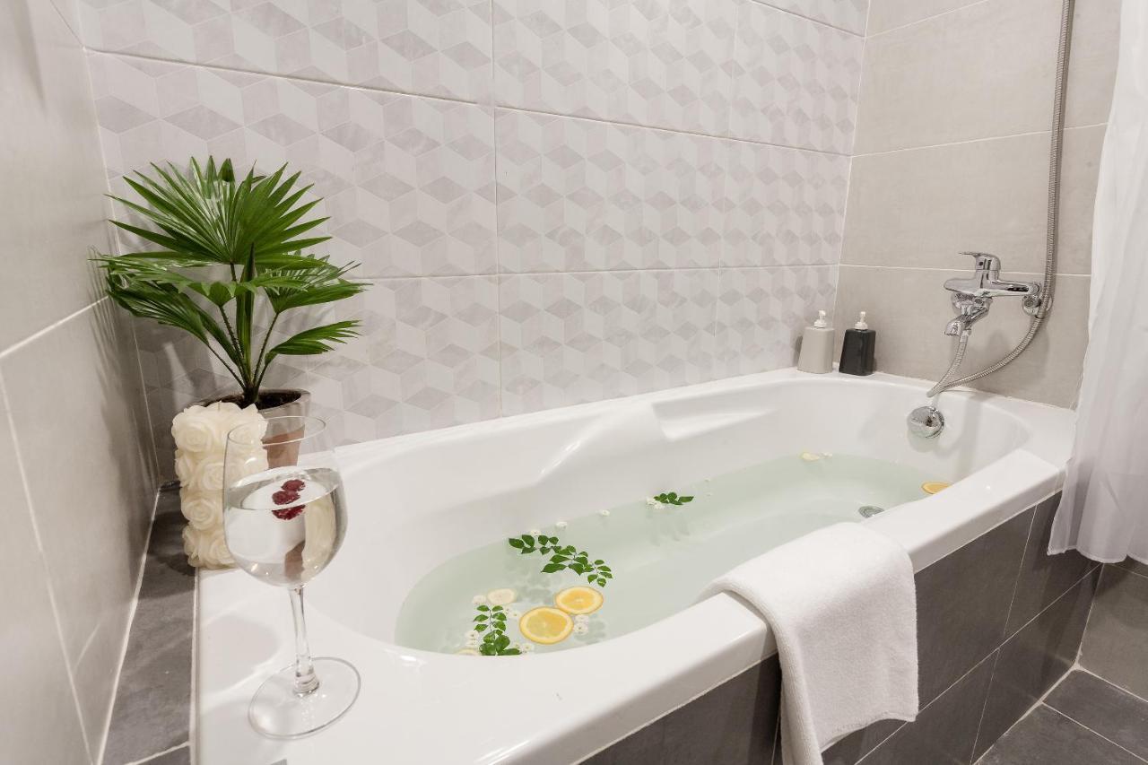 La Regatta Boutique Residences Хошимин Екстериор снимка